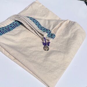 Tory Burch Dustbag 21” x 22”